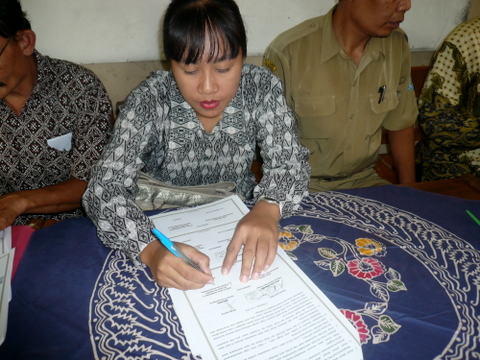 Signing Grower Agreement